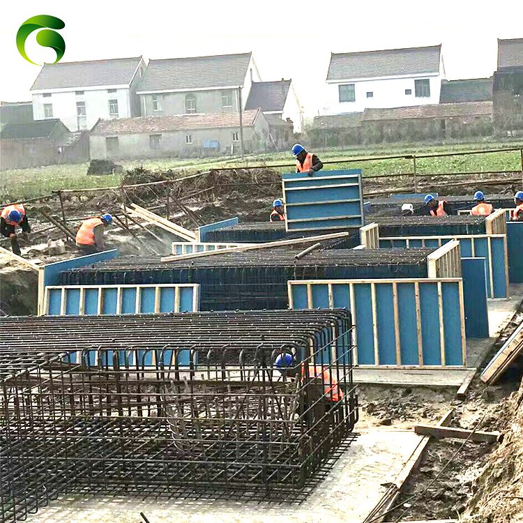 Utilisation de modèles de construction en plastique en Thaïlande