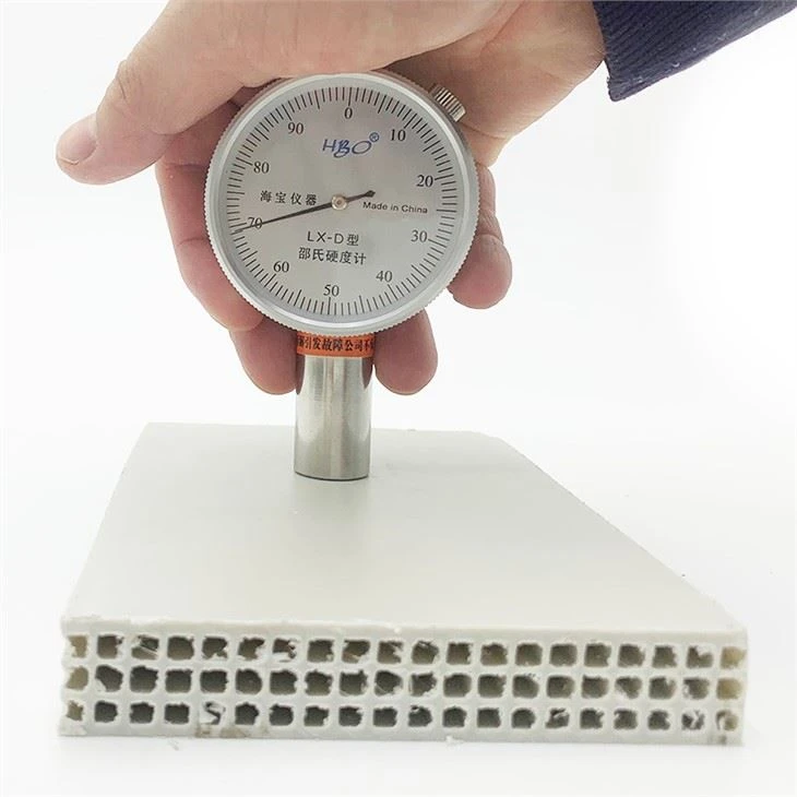 Coffrage de bâtiment en plastique réutilisable